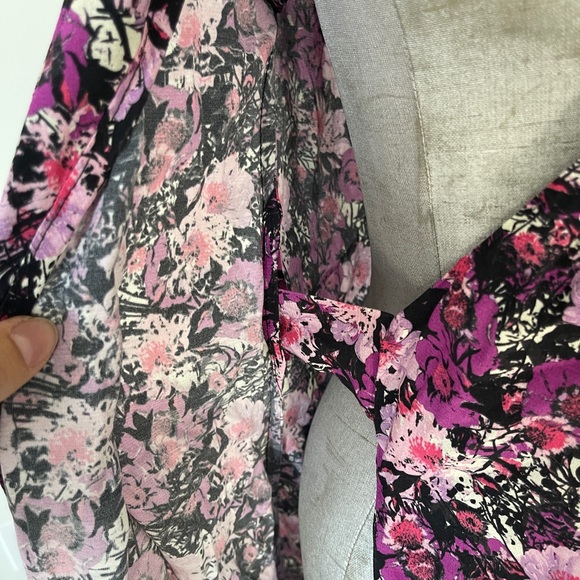 ROTATE FLORAL PRINT WRAP MINI DRESS LONG SLEEVE LIKE NEW WORN ONCE - Picture 9 of 10